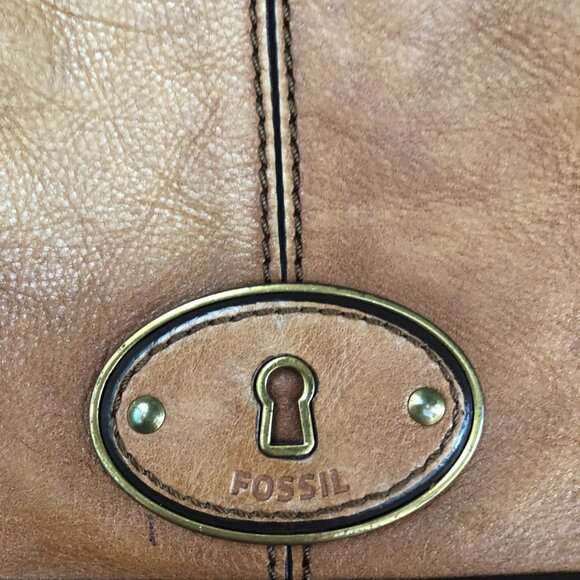 Fossil Tan Medium Bucket Crossbody Shoulder Bag - Picture 8 of 8